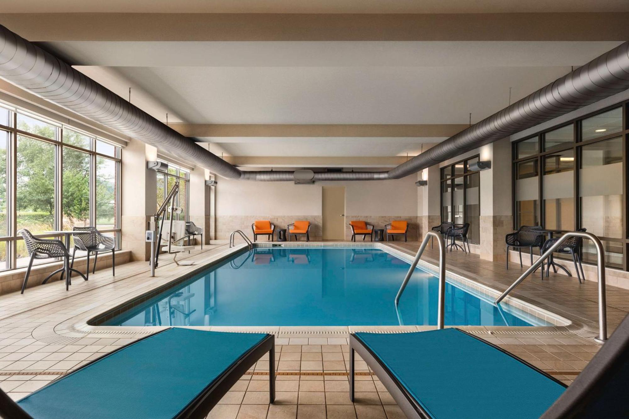 Hampton Inn & Suites Pittsburgh Waterfront West Homestead Exteriér fotografie